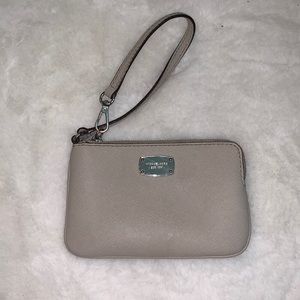 Micheal Kors wristlet